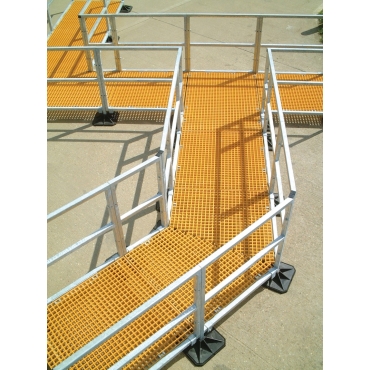 Конструкции для безопасного перемещения по крыше по индивидуальному заказу марки Big Foot